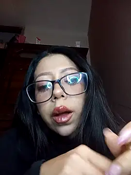 Katalina002 online show from April 23, 2026, 1:18 am