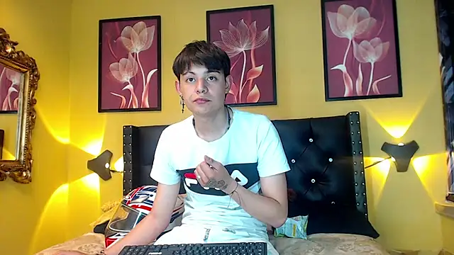 luckk  online show from May 16, 2026, 5:04 am