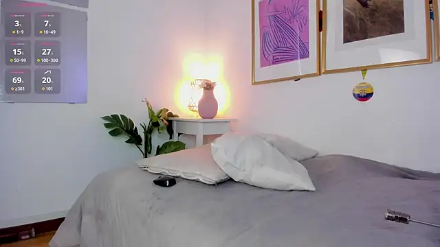 Snapshot of valka_collinss chatting on July 10, 2026, 7:49 pm valka collinss online show from July 10, 2026, 7:49 pm