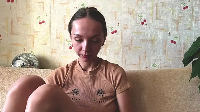 AdriannaBill online show from July 17, 2026, 3:18 pm
