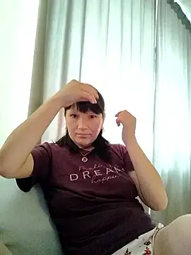 AlexaShiny  online show from April 15, 2026, 7:59 am