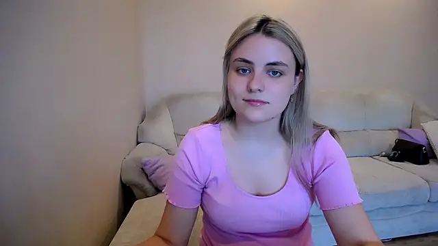 Snapshot of _shy_sabrina__ chatting on July 11, 2026, 1:03 pm shy sabrina online show from July 11, 2026, 1:03 pm