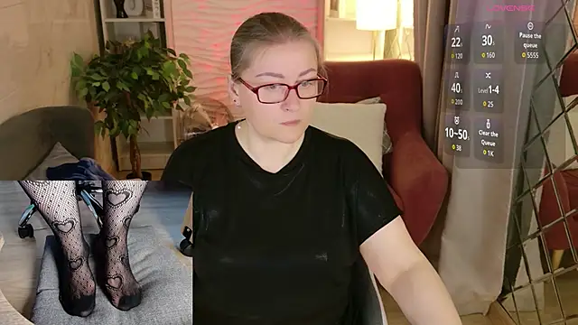 Alexandra Kind online show from June 2, 2026, 1:46 pm