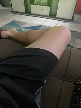 Snapshot of Cs-18 chatting on April 15, 2026, 7:58 pm Cs-18 online show from April 15, 2026, 7:58 pm