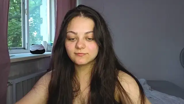 Snapshot of _Mikky_lil_ chatting on July 18, 2026, 5:17 pm Mikky lil online show from July 18, 2026, 5:17 pm