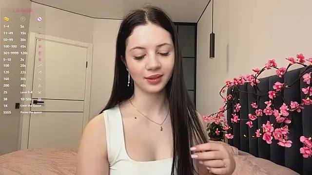 Rose Retslav online show from April 15, 2026, 6:20 am