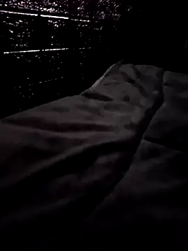 FMX81 online show from April 17, 2026, 8:34 pm