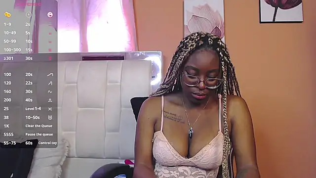 Candy Williamss online show from April 21, 2026, 7:39 pm