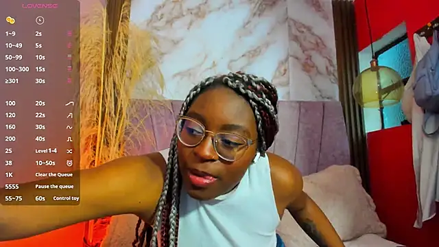 Candy Williamss online show from May 25, 2026, 8:15 pm