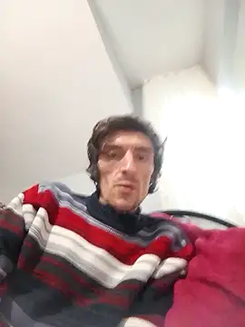 ince292929 online show from April 15, 2026, 3:41 pm