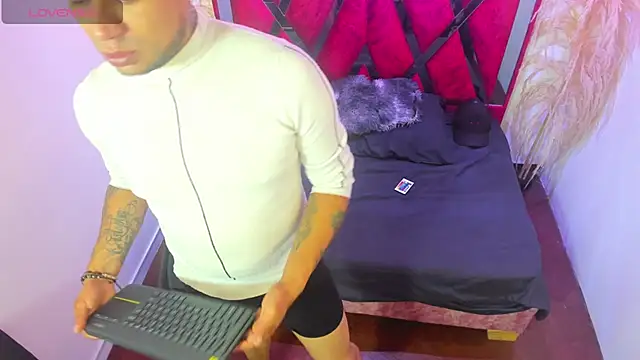 Nickk 21  online show from April 24, 2026, 1:02 pm