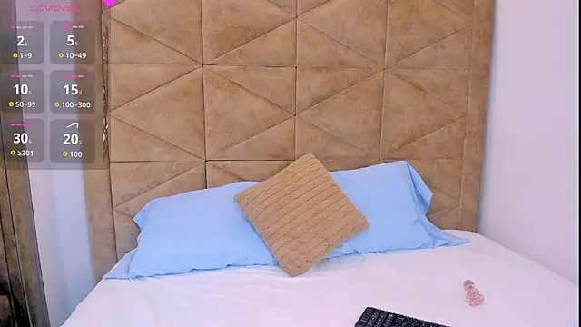 Snapshot of flamin_ chatting on July 11, 2026, 11:06 pm flamin online show from July 11, 2026, 11:06 pm