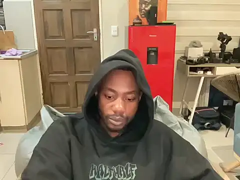 MunyaiSimo34156 online show from April 14, 2026, 11:33 pm