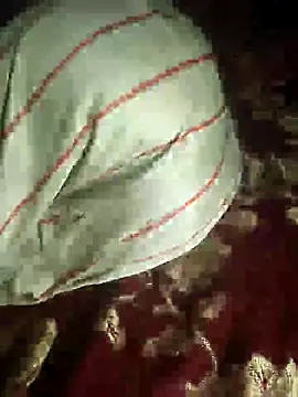 ranicuples online show from April 19, 2026, 5:40 am