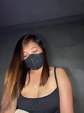 HaNa-mi online show from April 18, 2026, 3:49 pm