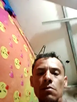 Snapshot of Wars10 chatting on April 15, 2026, 3:35 am Wars10 online show from April 15, 2026, 3:35 am