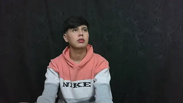 Snapshot of Felipe_Kold chatting on May 12, 2026, 2:52 am Felipe Kold online show from May 12, 2026, 2:52 am