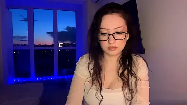 Meow Alika online show from April 28, 2026, 5:18 pm