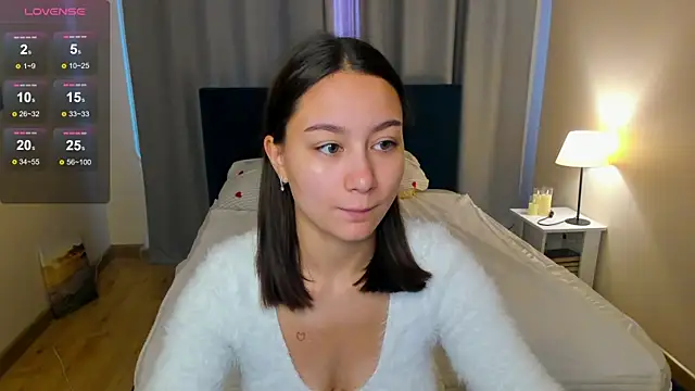 AndreaJohnsons online show from July 8, 2026, 1:21 am