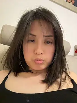 Snapshot of Faye-baby chatting on May 6, 2026, 3:17 pm Faye-baby online show from May 6, 2026, 3:17 pm
