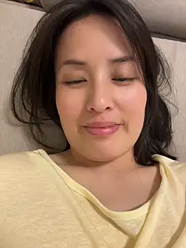 Snapshot of Faye-baby chatting on May 13, 2026, 5:21 pm Faye-baby online show from May 13, 2026, 5:21 pm