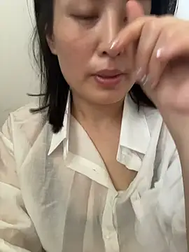 Snapshot of Faye-baby chatting on May 17, 2026, 1:58 am Faye-baby online show from May 17, 2026, 1:58 am