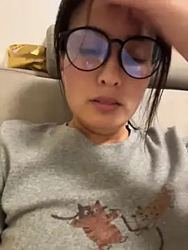 Snapshot of Faye-baby chatting on May 18, 2026, 2:56 pm Faye-baby online show from May 18, 2026, 2:56 pm