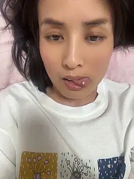 Snapshot of Faye-baby chatting on June 17, 2026, 3:57 pm Faye-baby online show from June 17, 2026, 3:57 pm