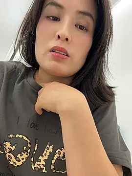 Snapshot of Faye-baby chatting on July 28, 2026, 7:48 am Faye-baby online show from July 28, 2026, 7:48 am
