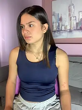 Snapshot of AuroraMoore_Pink chatting on April 22, 2026, 11:45 am AuroraMoore Pink online show from April 22, 2026, 11:45 am