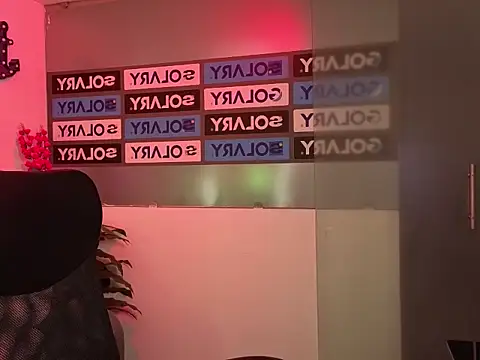 Zoe Swett online show from April 22, 2026, 1:01 pm