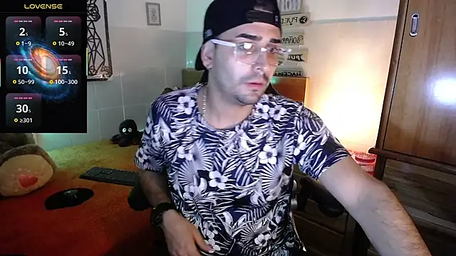 Snapshot of andders_ chatting on July 24, 2026, 11:36 pm andders online show from July 24, 2026, 11:36 pm