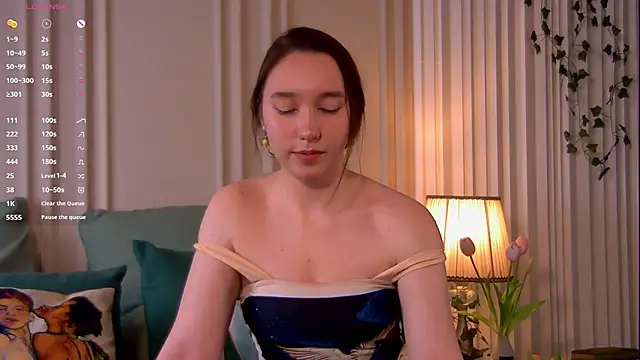 Snapshot of Suzaneey chatting on April 28, 2026, 6:57 pm Suzaneey online show from April 28, 2026, 6:57 pm