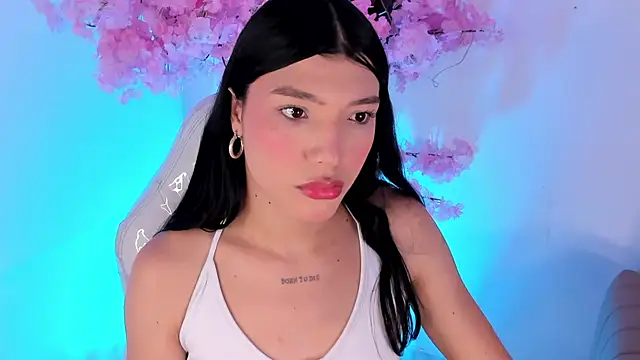 May Fox  online show from May 8, 2026, 8:25 pm