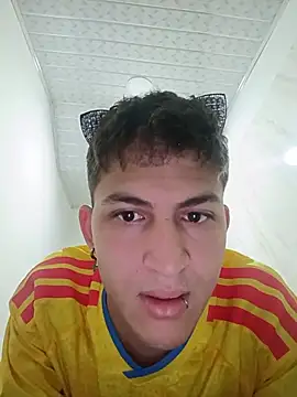 Snapshot of Axel_Romanov chatting on July 17, 2026, 12:23 pm Axel Romanov online show from July 17, 2026, 12:23 pm