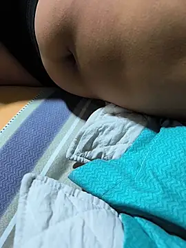 Kitty0nly online show from April 22, 2026, 3:42 am