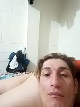 Snapshot of Amore100p chatting on April 16, 2026, 5:08 am Amore100p online show from April 16, 2026, 5:08 am