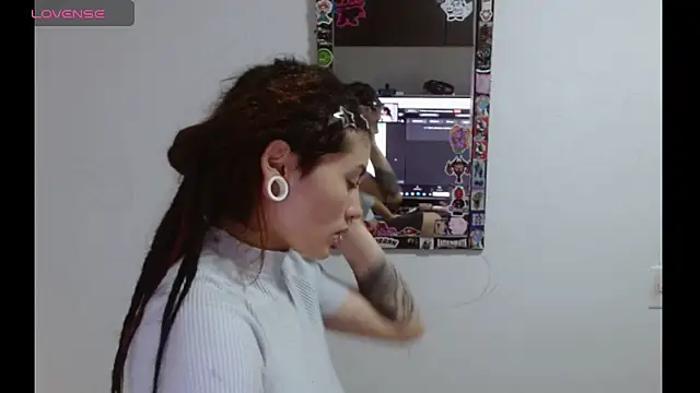 Snapshot of giulietta_monsalve chatting on May 4, 2026, 2:02 pm giulietta monsalve online show from May 4, 2026, 2:02 pm