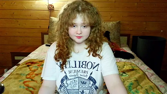 Snapshot of Sara_del_Sun chatting on June 11, 2026, 2:48 pm Sara del Sun online show from June 11, 2026, 2:48 pm