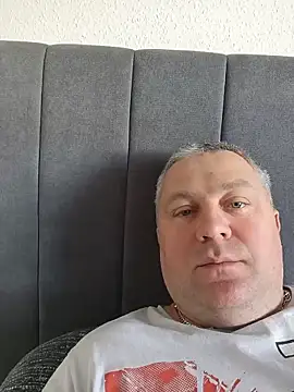 Snapshot of Anatolii_77 chatting on June 4, 2026, 6:30 am Anatolii 77 online show from June 4, 2026, 6:30 am