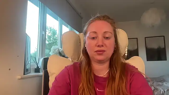 Snapshot of arielsweetieee chatting on May 13, 2026, 6:16 pm arielsweetieee online show from May 13, 2026, 6:16 pm