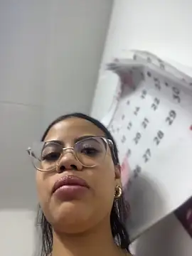 Snapshot of Susan_Voltaire chatting on May 26, 2026, 12:23 pm Susan Voltaire online show from May 26, 2026, 12:23 pm