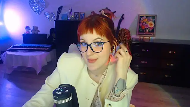 Snapshot of ConchitaMesser chatting on May 10, 2026, 6:46 pm ConchitaMesser online show from May 10, 2026, 6:46 pm