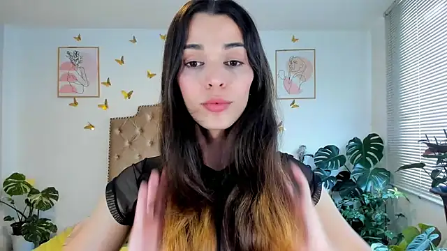 bella grego online show from May 12, 2026, 6:27 pm