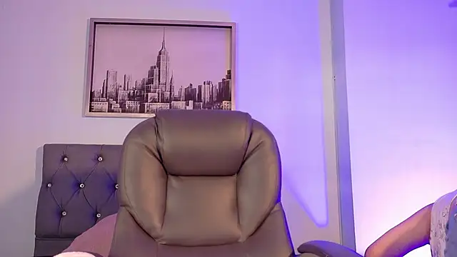 Snapshot of Maggiee_1 chatting on April 25, 2026, 5:21 pm Maggiee 1 online show from April 25, 2026, 5:21 pm