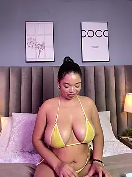 LilyFoox online show from June 4, 2026, 1:06 pm