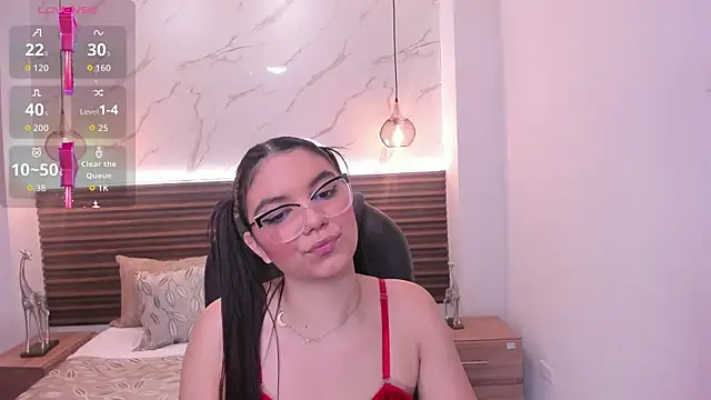 Snapshot of angelica-moon chatting on April 23, 2026, 7:38 pm angelica-moon online show from April 23, 2026, 7:38 pm
