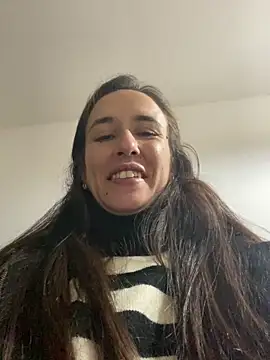 Snapshot of pili6263 chatting on May 10, 2026, 5:34 am pili6263 online show from May 10, 2026, 5:34 am