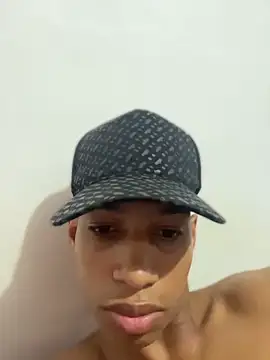 Perezjose19 online show from April 17, 2026, 6:49 am