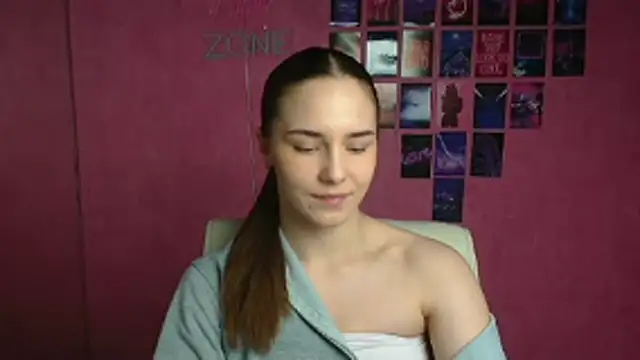 Snapshot of Kyara_ra chatting on April 24, 2026, 5:21 am Kyara ra online show from April 24, 2026, 5:21 am